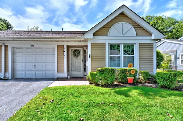 272 Glen DR, Ridge, NY 11961