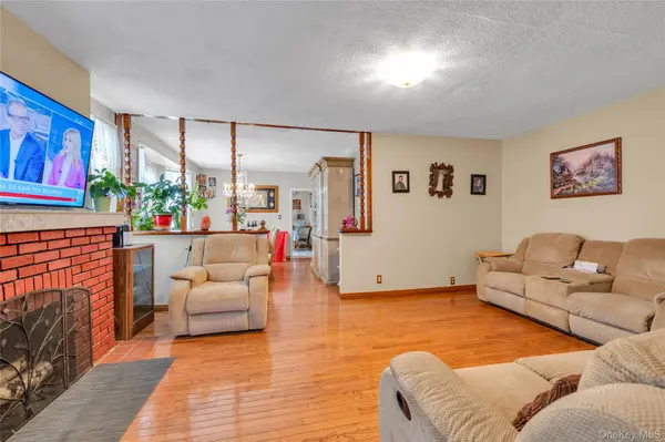 15424 12th RD, Whitestone, NY 11357