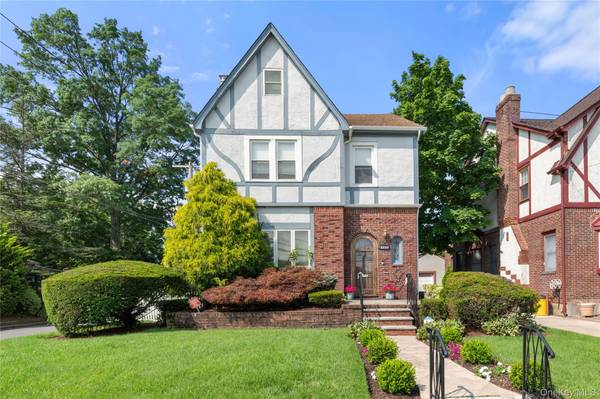 381 Woodmere BLVD, Woodmere, NY 11598