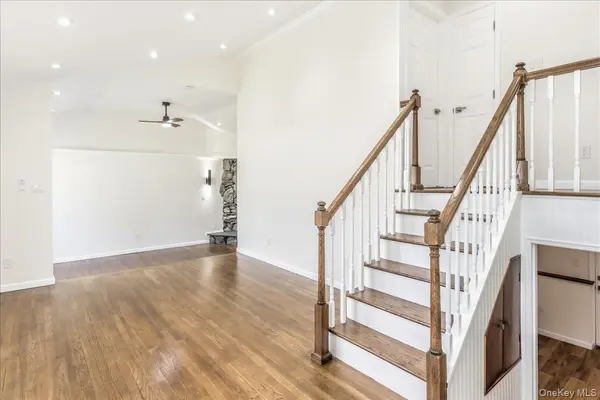 260 W 24th ST, Deer Park, NY 11729