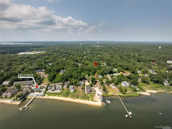 102 Fanning AVE, Hampton Bays, NY 11946