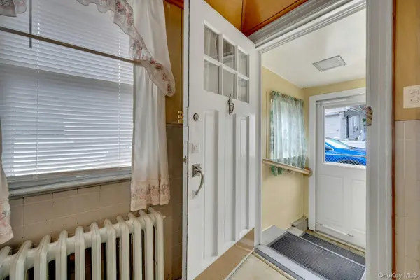 31 Edgewater PARK #A, Bronx, NY 10465