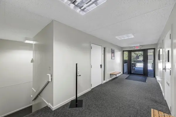 1983 Crompond RD #201, Cortlandt Manor, NY 10567
