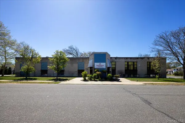 330 Central AVE, Deer Park, NY 11729