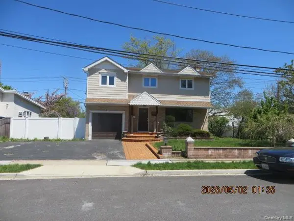 2449 Wallen LN,  North Bellmore,  NY 11710