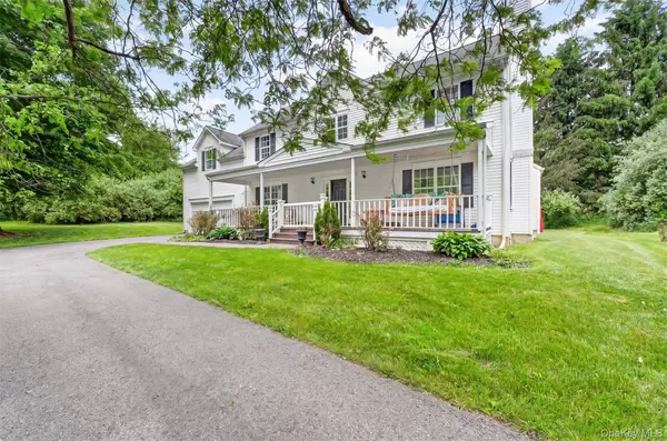 5 Red Tail CT, Pawling, NY 12564