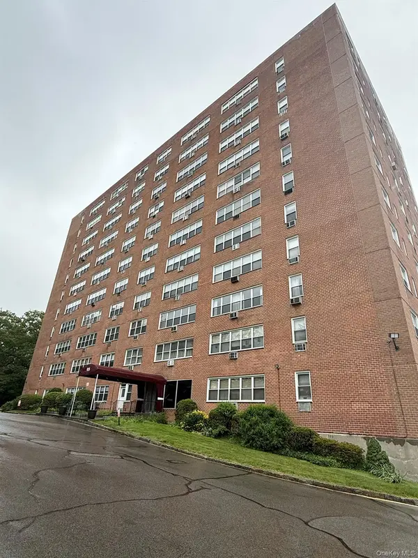 615 Palmer RD #408, Yonkers, NY 10701