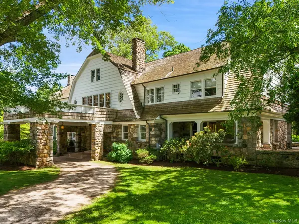 111 Stone Bridge LN, Bedford Hills, NY 10507