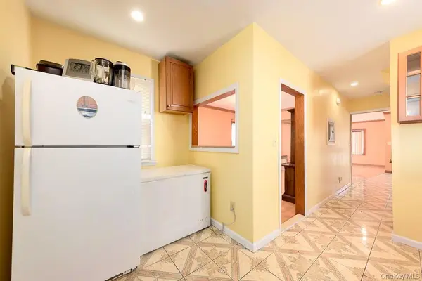 13449 230th ST, Springfield Gardens, NY 11413