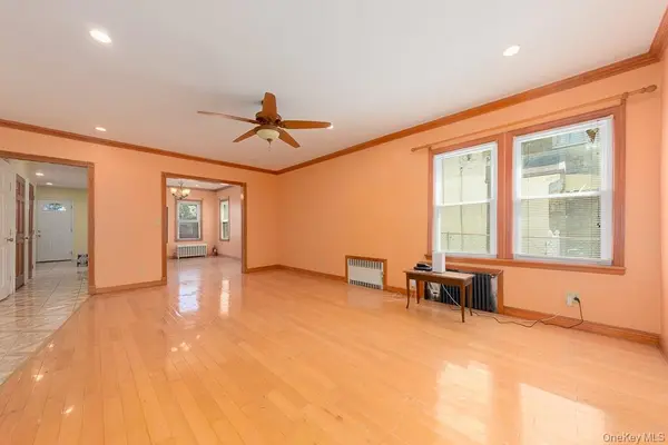 13449 230th ST, Springfield Gardens, NY 11413