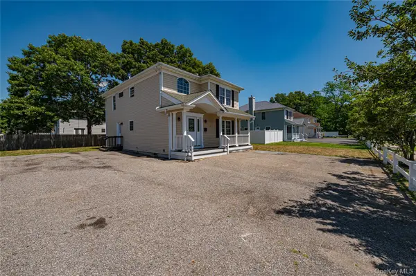 2163 Sunrise HWY, Islip, NY 11751