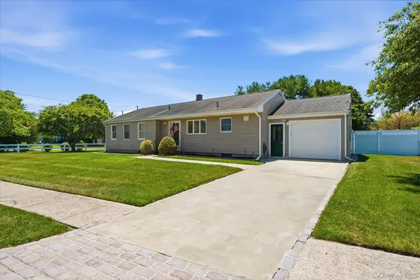 718 Patrick ST, Westhampton, NY 11978