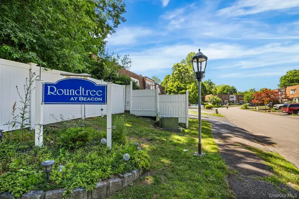 21 Roundtree CT, Beacon, NY 12508