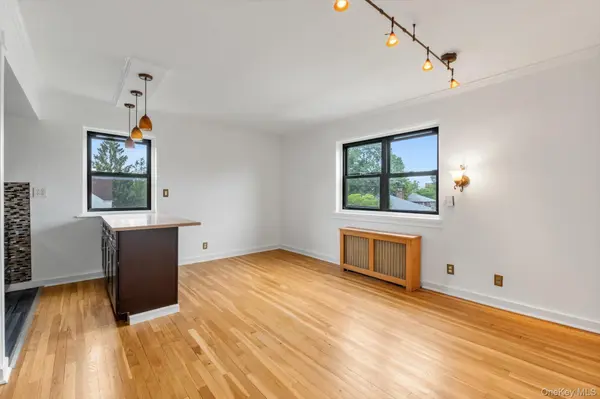 46-40 216th ST #3A, Bayside, NY 11361