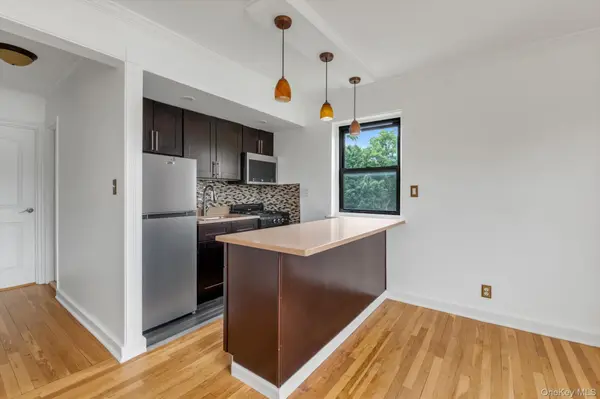 46-40 216th ST #3A, Bayside, NY 11361