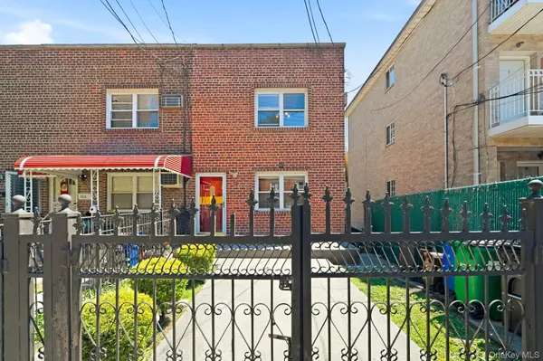 1822 Delancey PL, Bronx, NY 10462