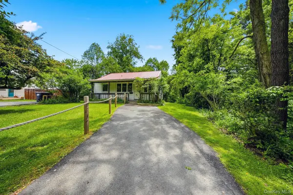 10 Fayer CT, Wurtsboro, NY 12790