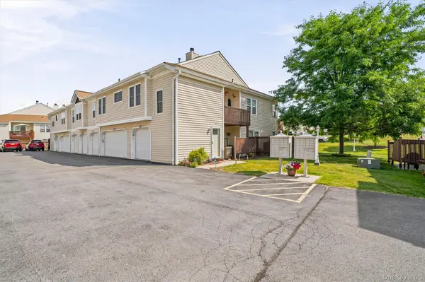 3414 Whispering HLS, Chester, NY 10918