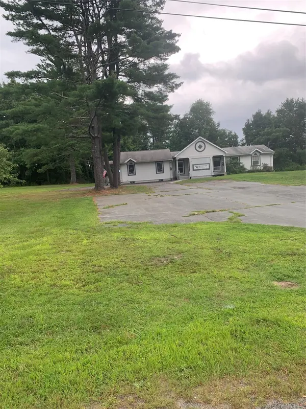 5 McDonald RD, Wurtsboro, NY 12790