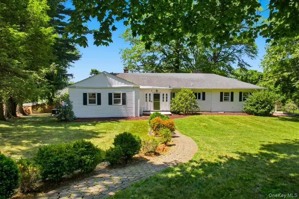 1 Beaufort ST, White Plains, NY 10607
