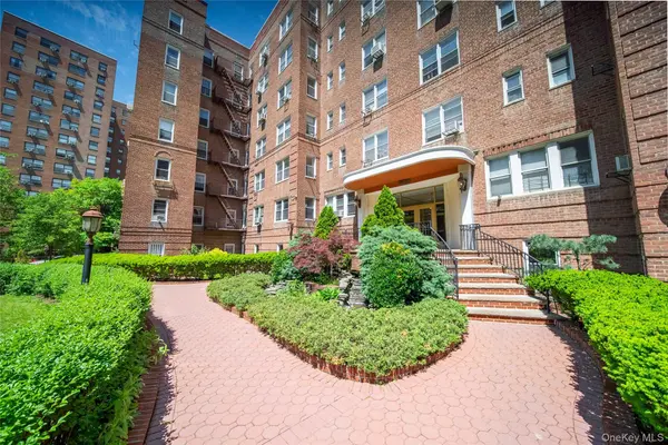 99-41 64th AVE #B9, Rego Park, NY 11374