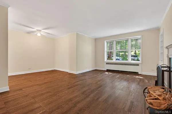 74 Pinewood RD #1F, Hartsdale, NY 10530