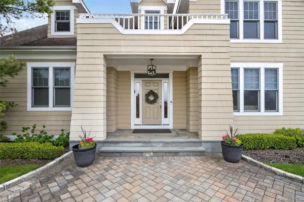 62 Pembroke DR, Glen Cove, NY 11542
