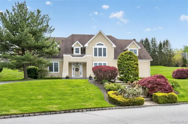 62 Pembroke DR, Glen Cove, NY 11542