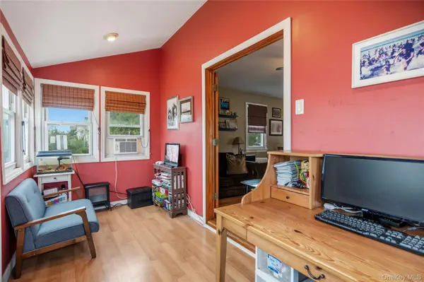 152 Lawson AVE, East Rockaway, NY 11518
