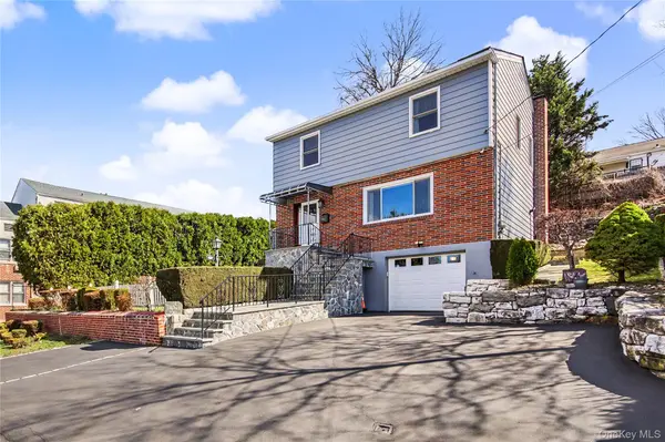 14 Emerald PL, Yonkers, NY 10703