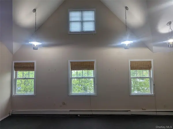 Suite 1 40 Birch Hill RD, Locust Valley, NY 11560