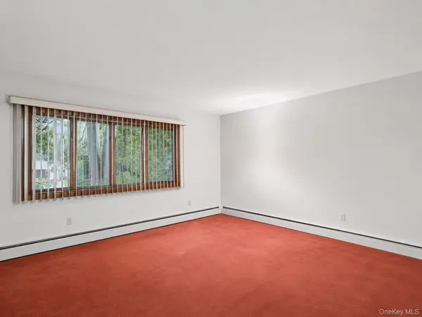 1241 Terry RD, Ronkonkoma, NY 11779