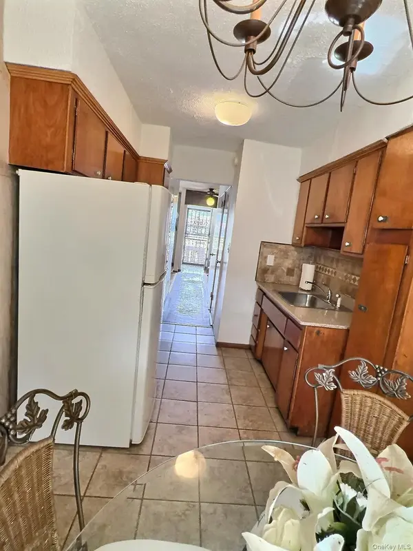 147-25 Brookville BLVD, Rosedale, NY 11422