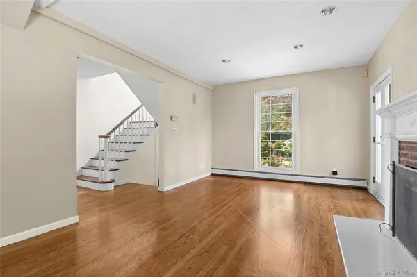 7715 Kew Forest LN, Forest Hills, NY 11375