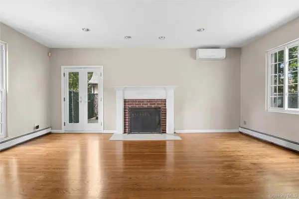7715 Kew Forest LN, Forest Hills, NY 11375