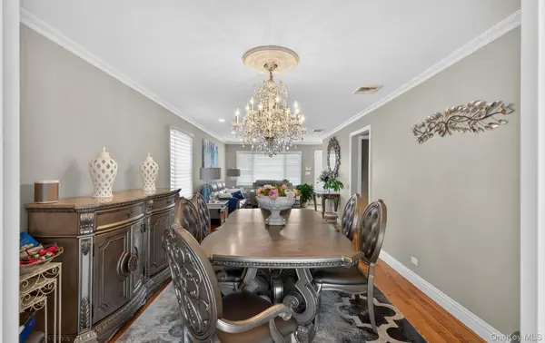 795 Herman AVE, Franklin Square, NY 11010