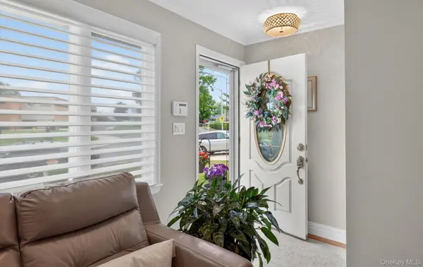795 Herman AVE, Franklin Square, NY 11010