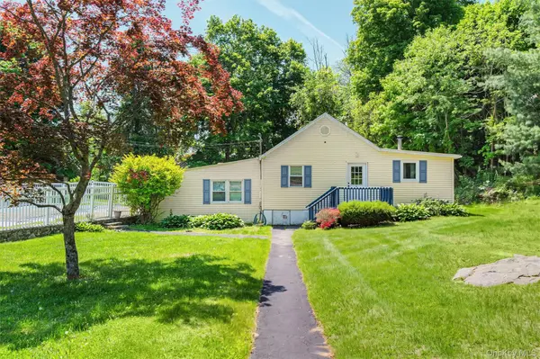 592 Long Pond RD, Mahopac, NY 10541