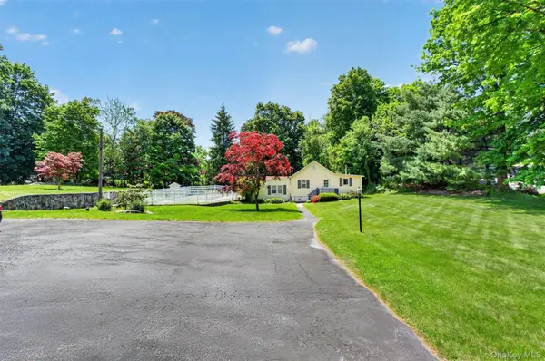 592 Long Pond RD, Mahopac, NY 10541