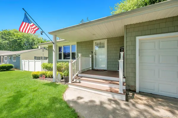 84 Oneida AVE, South Setauket, NY 11720