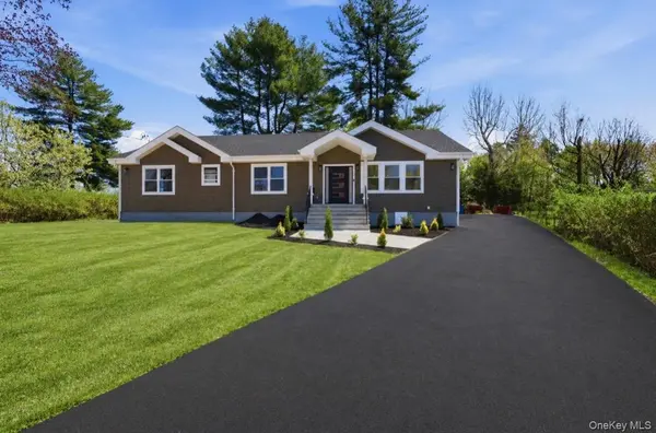 2800 Sarles DR, Yorktown Heights, NY 10598