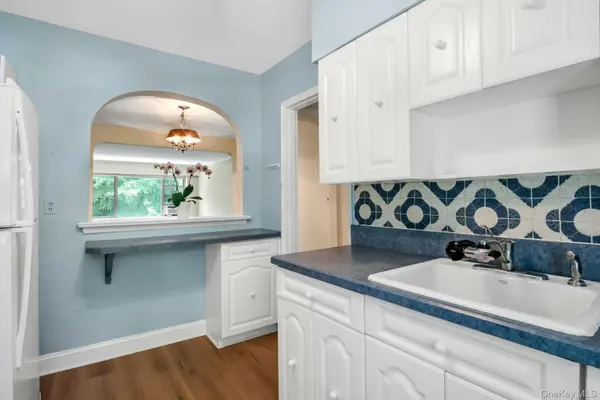 20 Alden PL #1, Bronxville, NY 10708