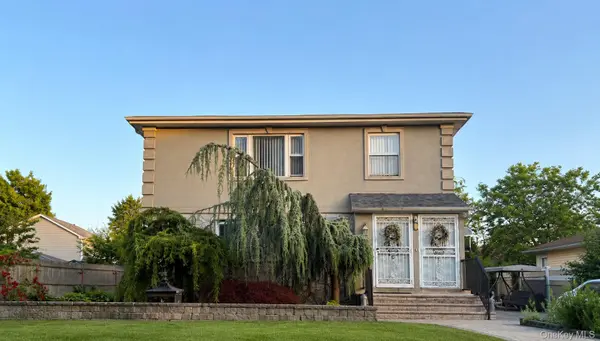 14 Vanata CT, Hempstead, NY 11550