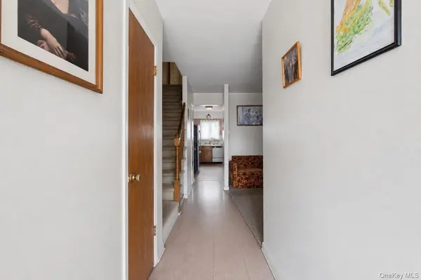 1056 Swinton AVE, Bronx, NY 10465