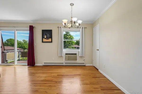 2 Germonds VLG #12, Bardonia, NY 10954