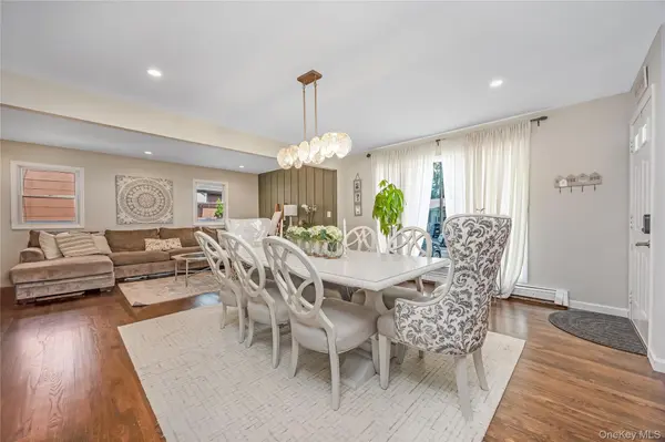 787 Frankford RD, West Babylon, NY 11704