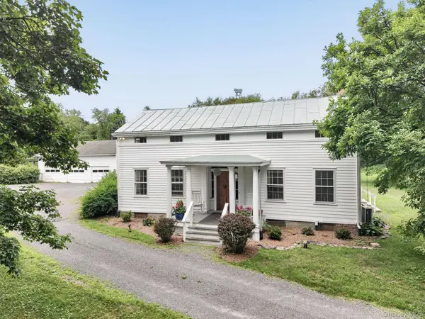 210 Middle RD, Hudson, NY 12534