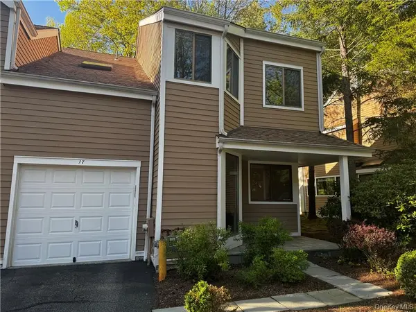17 Rambling Brook RD, Chappaqua, NY 10514