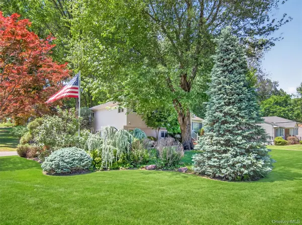 18 Mark LN, New City, NY 10956