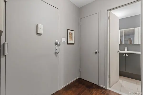 2 Fountain LN #3W, Scarsdale, NY 10583